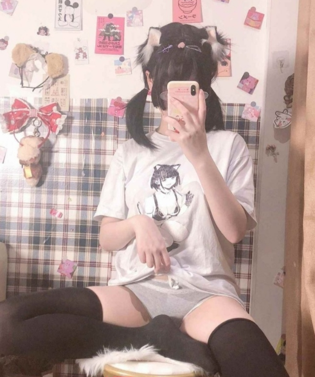 学妹兼职，可以抱着玩